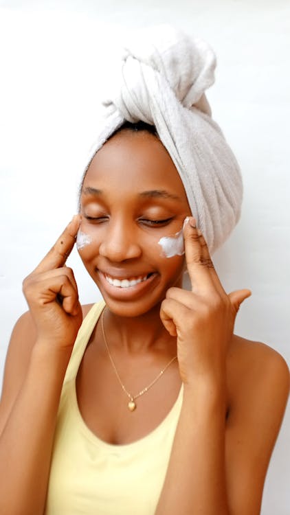 how to fade dark spots even skin tone nigerian skincare guide